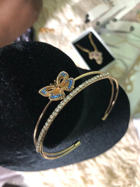 Bracelet élégant cristal papillon