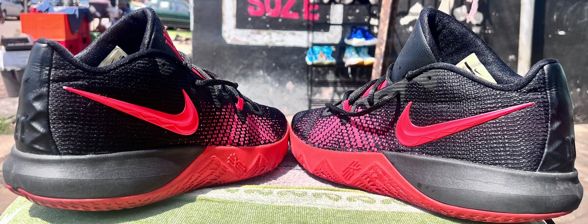 NikeKyrie Flytrap EP 'Red Orb