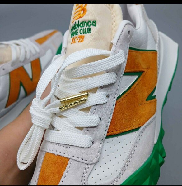 New Balance 327 Sneakers