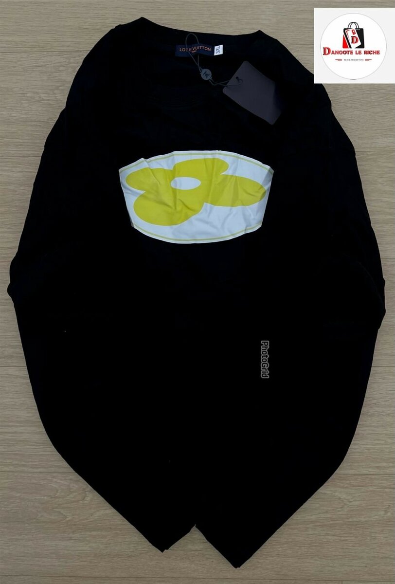 T-shirt fleur graphique