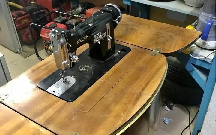 Machine à coudre vintage