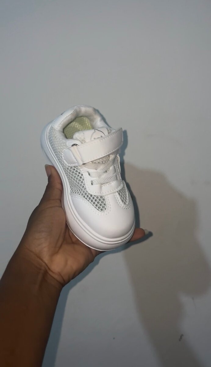 Baskets enfant blanches stylées