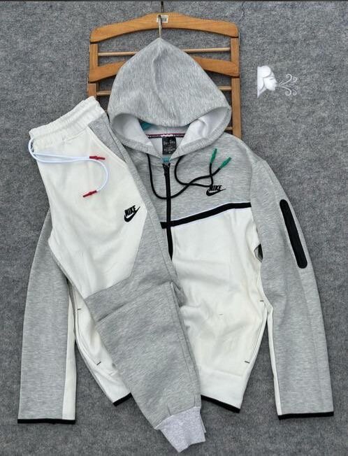 Ensemble de survêtement Nike