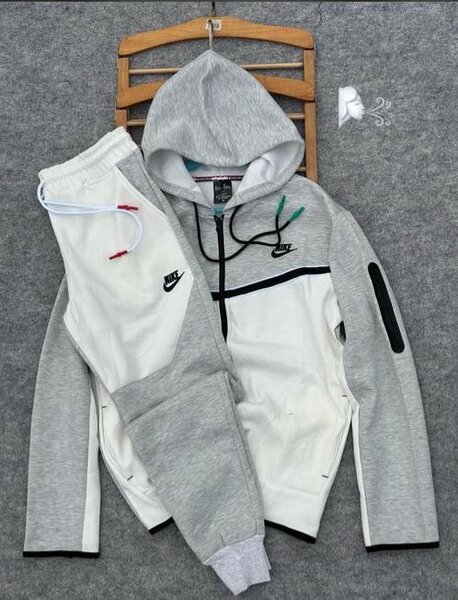 Ensemble de survêtement Nike
