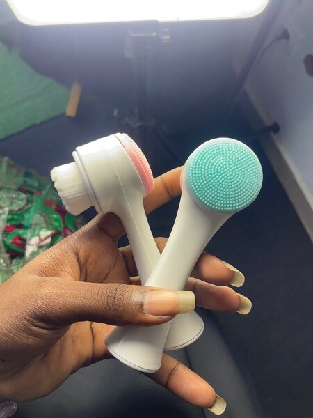 Brosse Nettoyante Visage 2-en-1