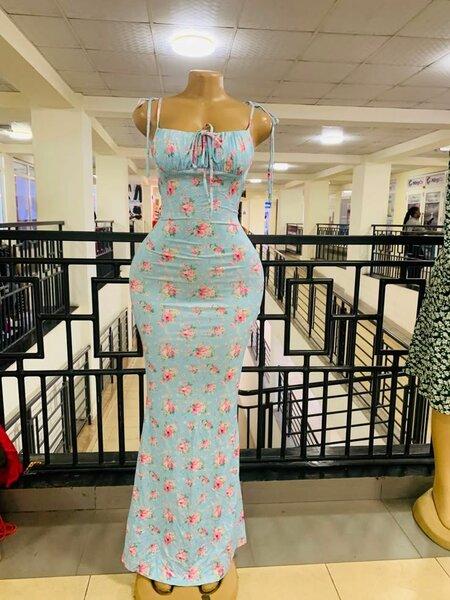 Robes longues à fleurs élégantes