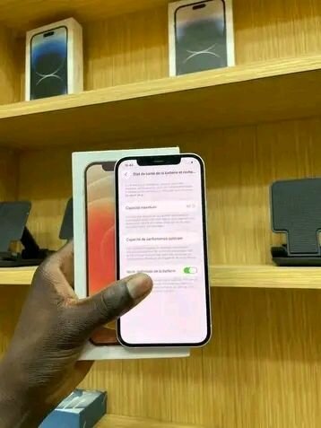 iPhone 11 Neuf Blanc 64Go