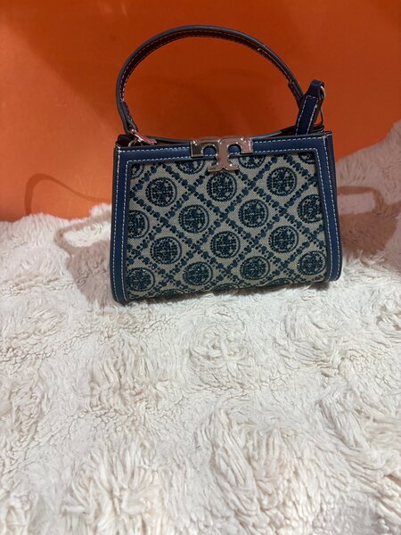 Sac à main élégant en toile