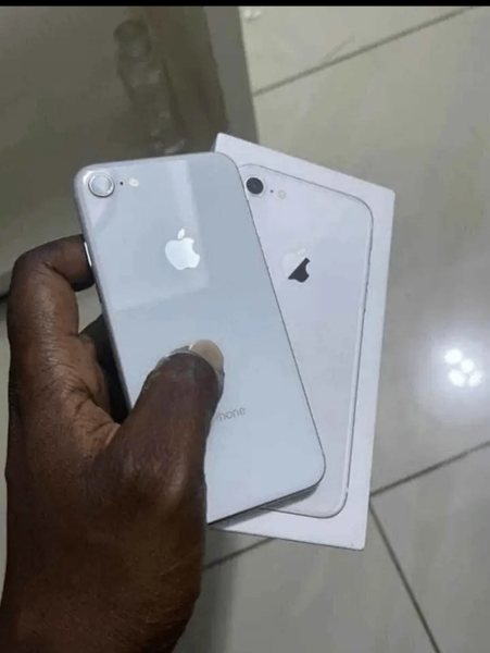 iPhone 8 Blanc Reconditionné