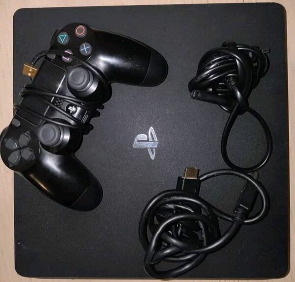 Console de jeu PlayStation 4