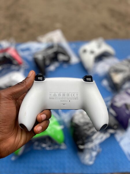 Manette PS5 quasi neuve