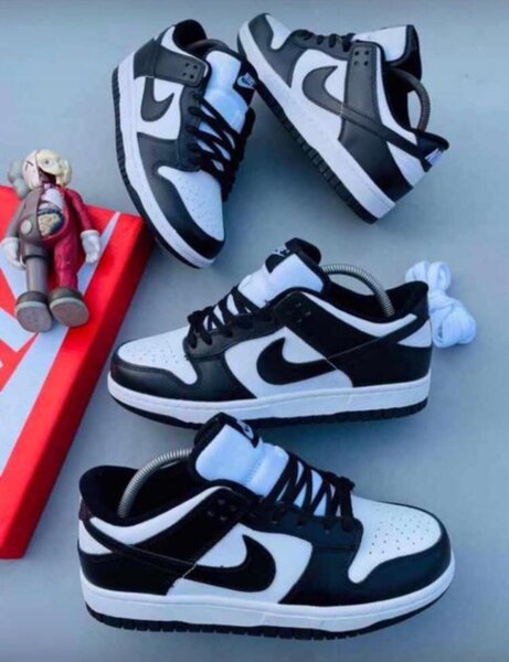 Nike SB black & white