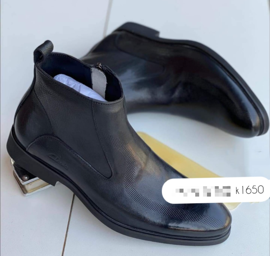 men's model leather shoes,