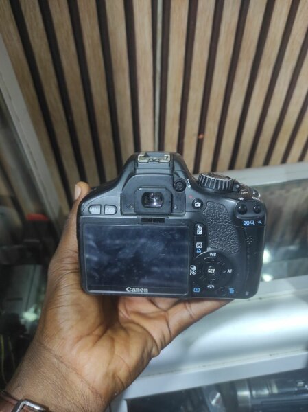 Appareil Photo Canon EOS 1300D