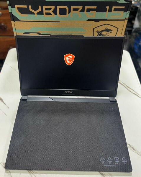 MSI CYBORG 15 A13VE CORE I5 13