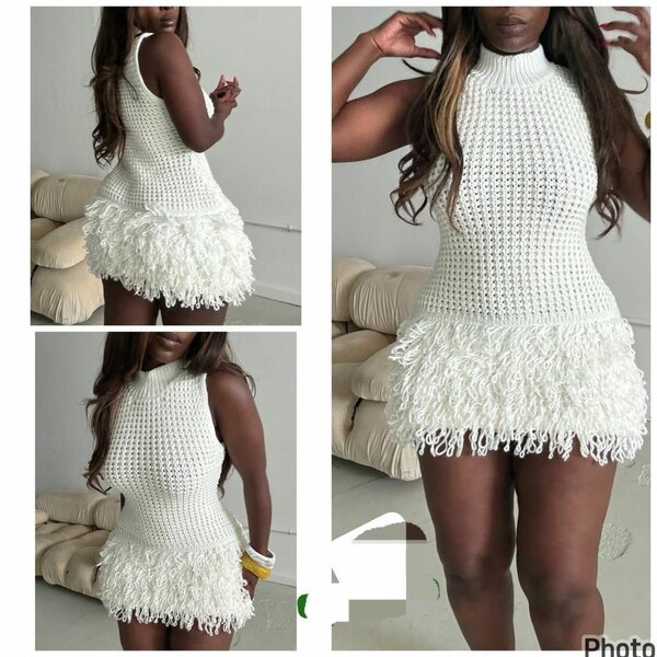 Robe moulante à rayures