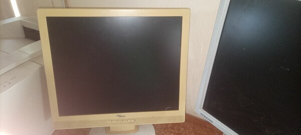 LCD Monitor