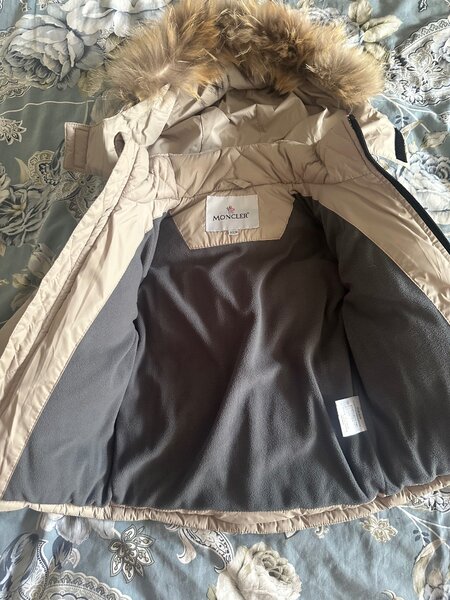 Детский пуховик в отличном состоянии