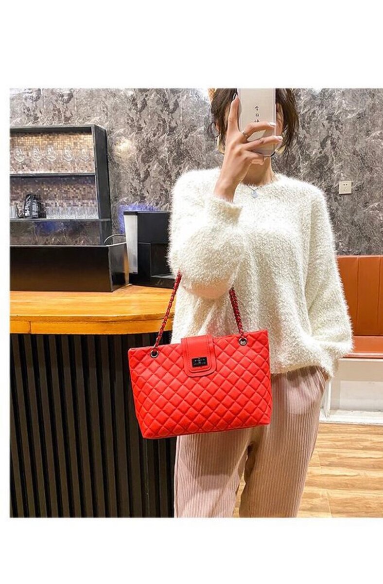 Sac à main matelassé rouge