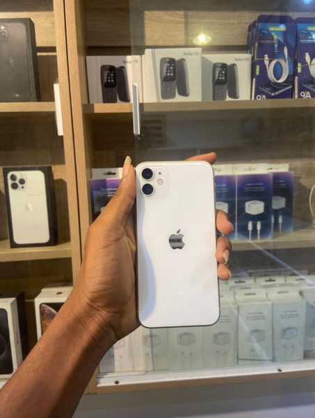 iPhone 11