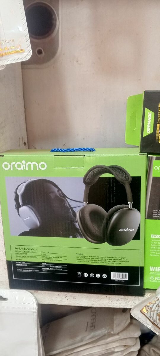 Headset, neck band & earphones