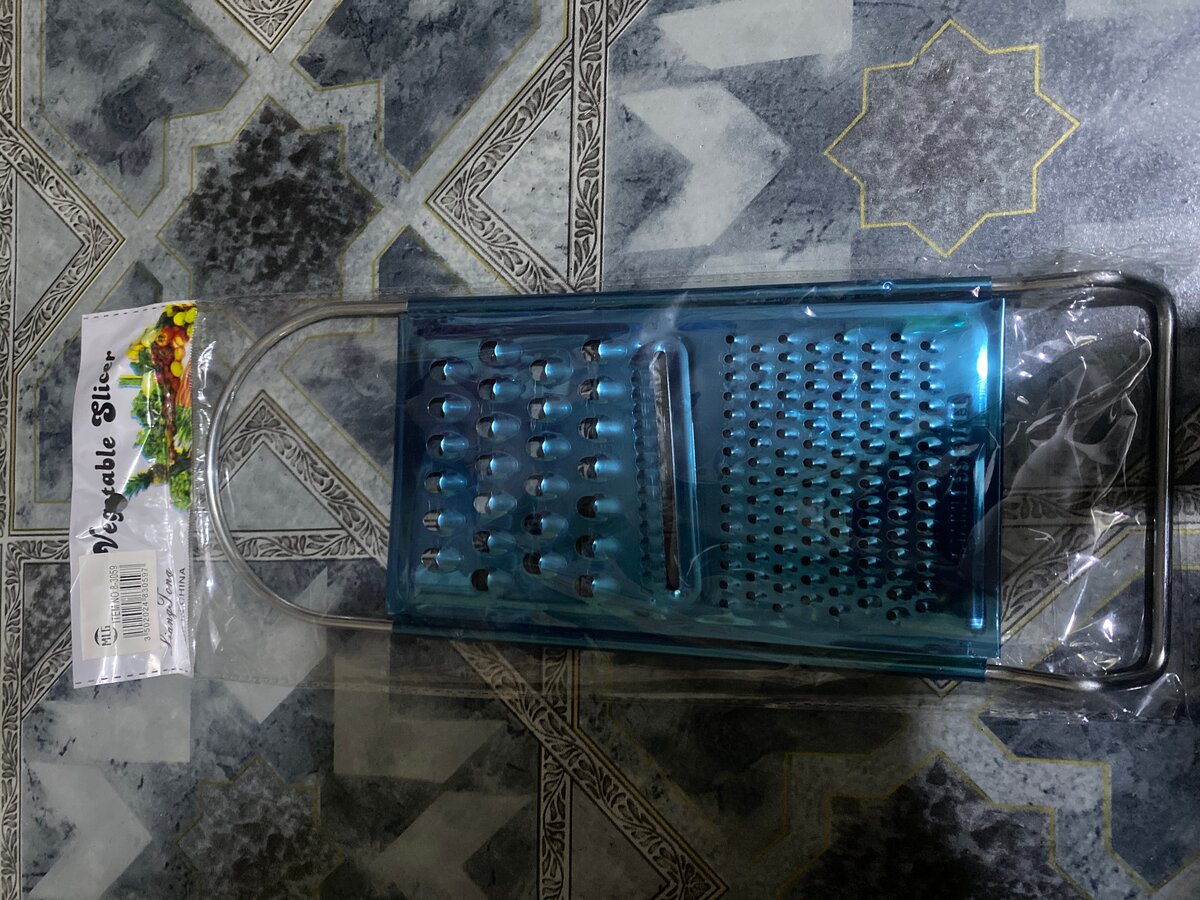 Râpe à légumes multifonction