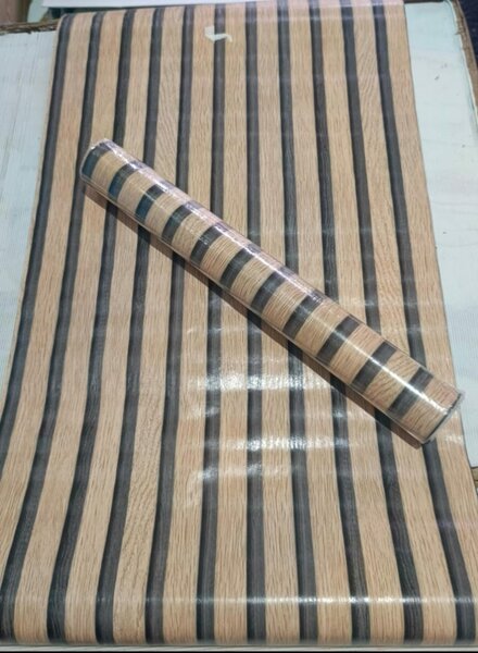 Film adhésif imitation bois