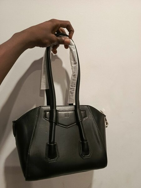 Sac à main élégant en cuir