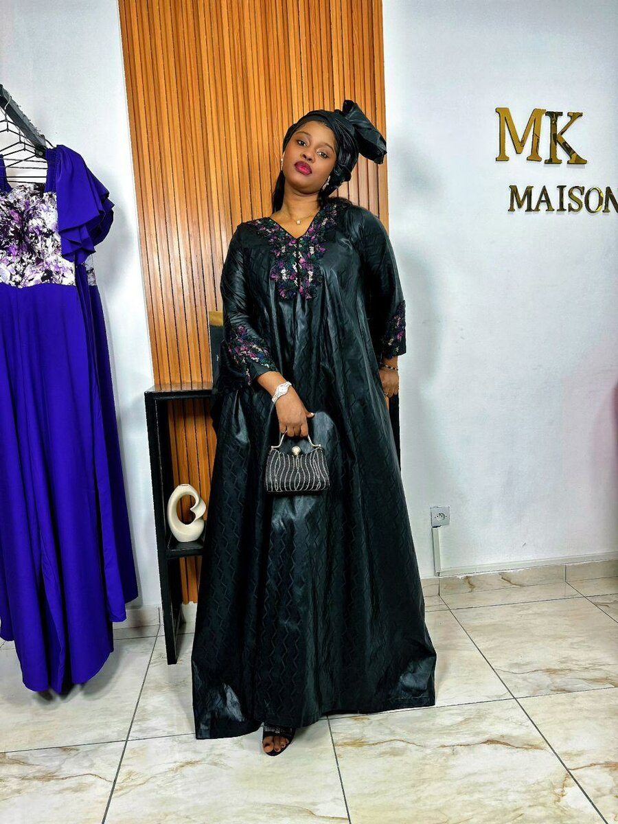 Robe Caftan Noire Élégante