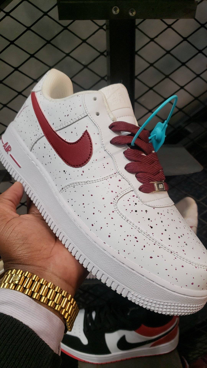 Chaussure blanc rouge