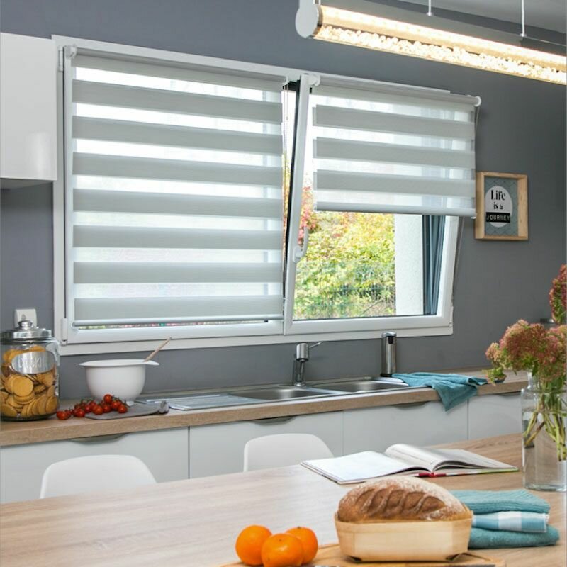 Stores enrouleurs multifonctions