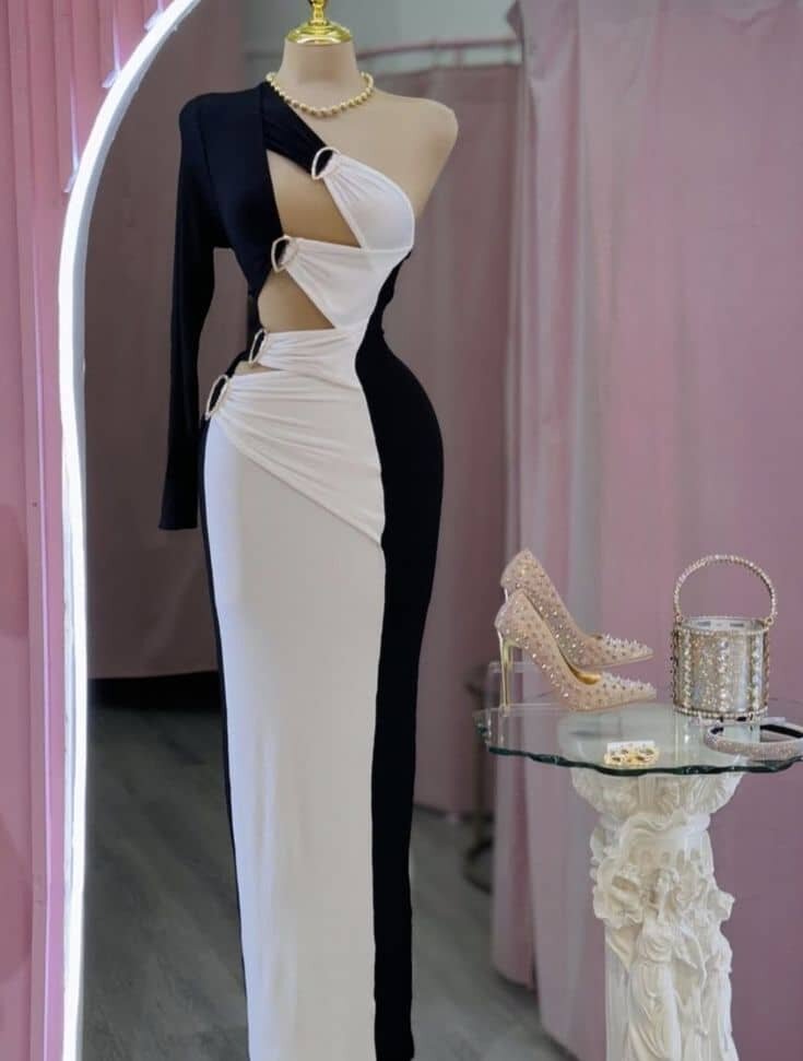 Robe Élégante Asymétrique