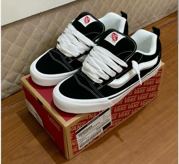 Vans knu