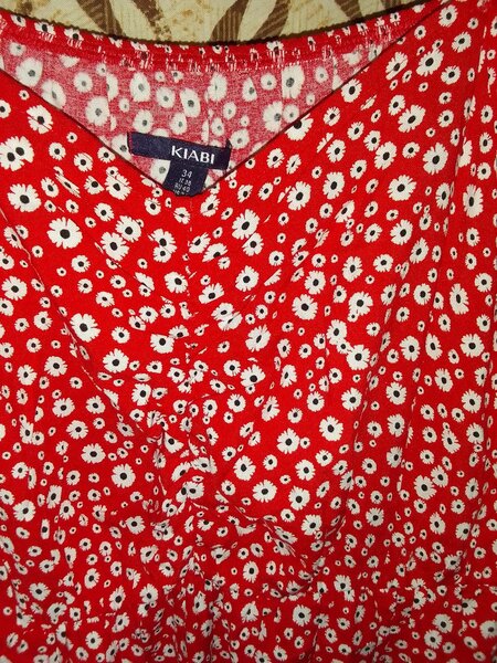 Robe fleurie rouge KIABI