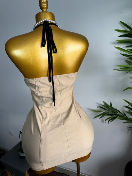 Robe moulante sans dos sexy