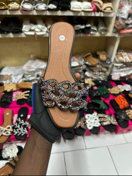 Sandales élégantes strass femme