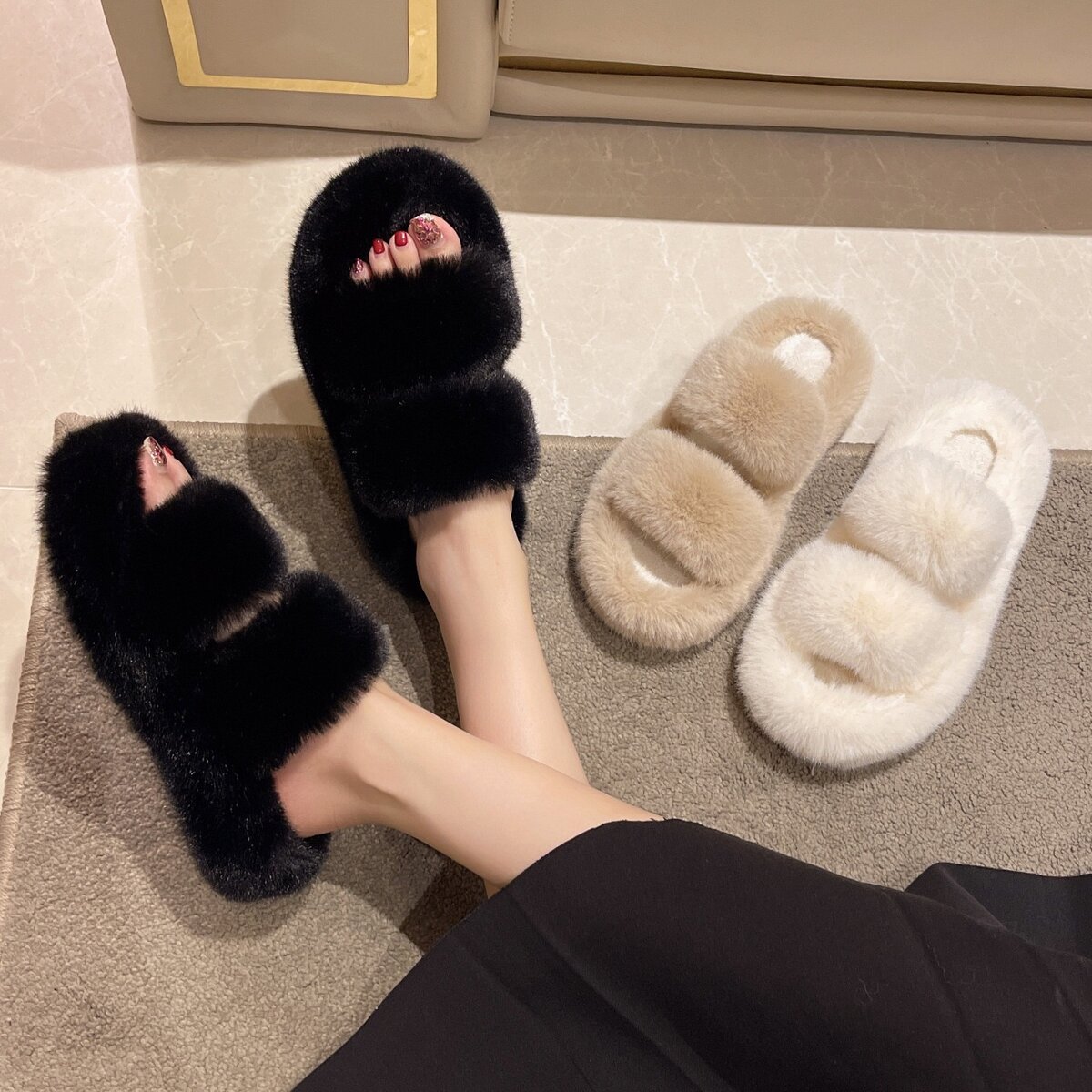 Cute floffy slippers