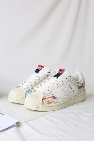 Adidas superstar