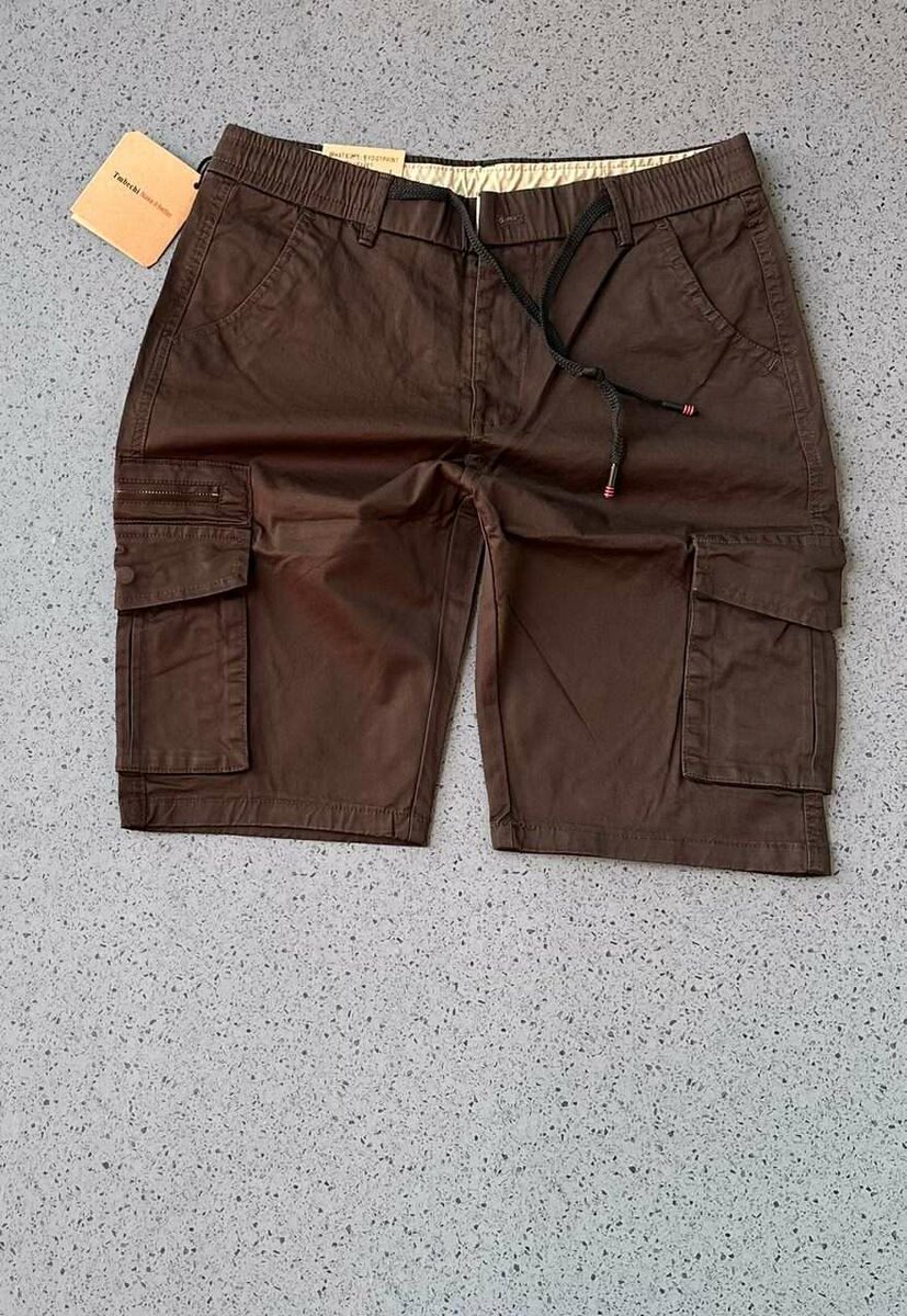 Khaki side pockets