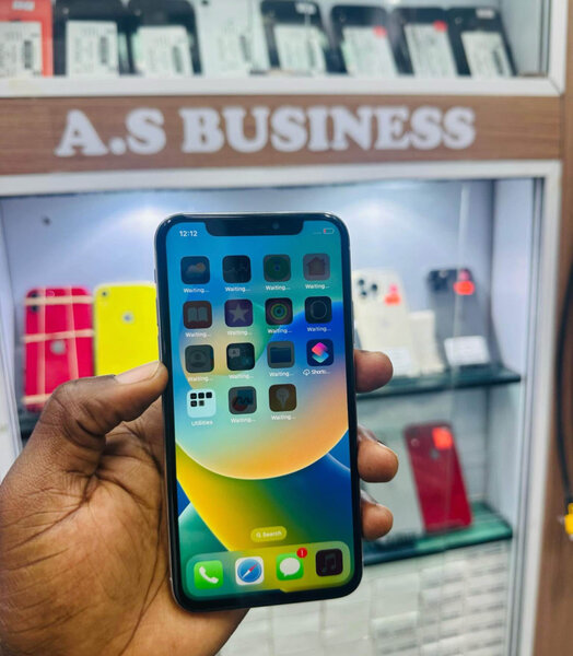 iPhone X argent 64Go