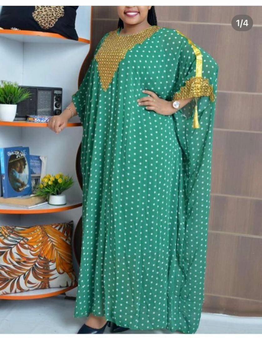 Chic robe tunique dame .