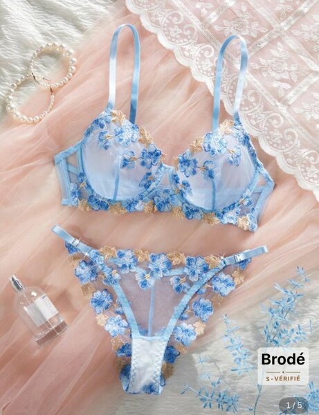Ensemble de lingerie en dentelle