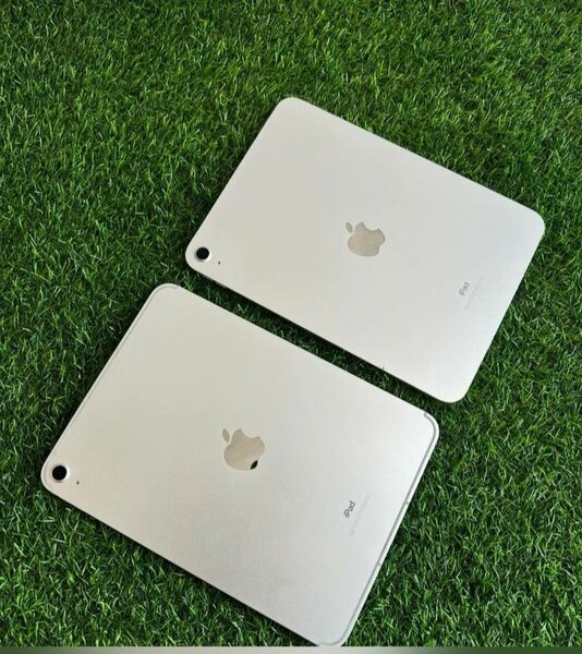 Apple ipad 10th Generation  Wifi & Cellular