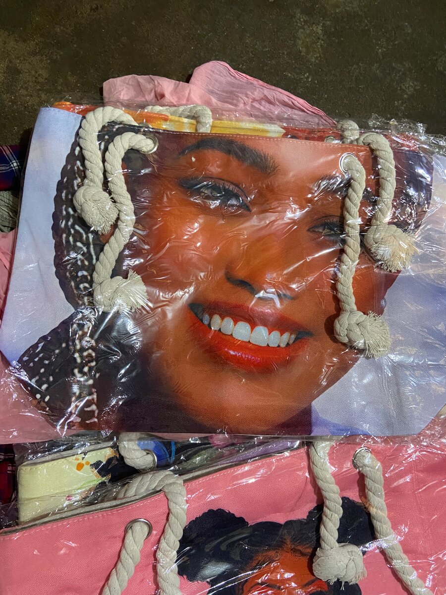 Sac à main avec illustration artistique