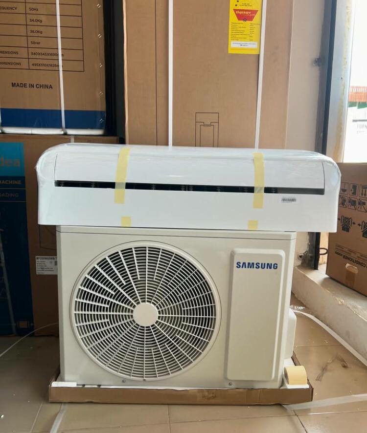 SAMSUNG AIR CONDITIONER