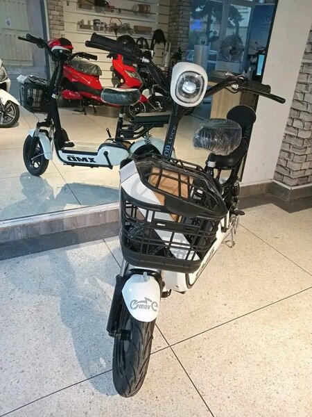 Scooter électrique moderne