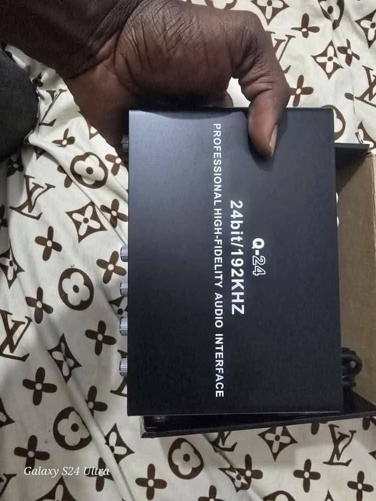 Interface audio professionnelle 24bit