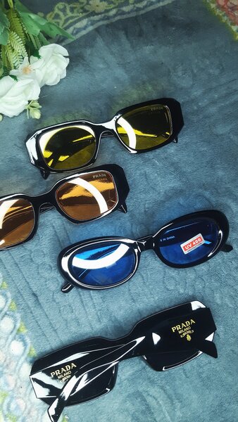 Lunettes de soleil tendance Prada