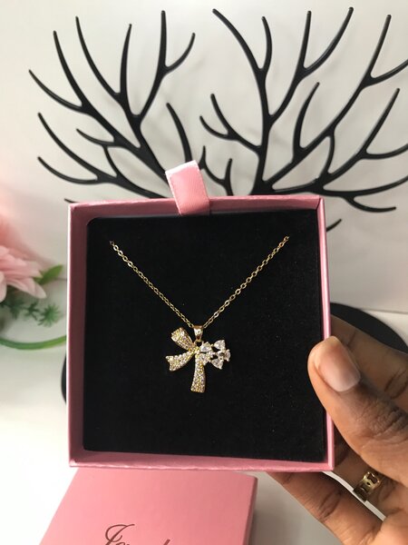 Unique gold necklace