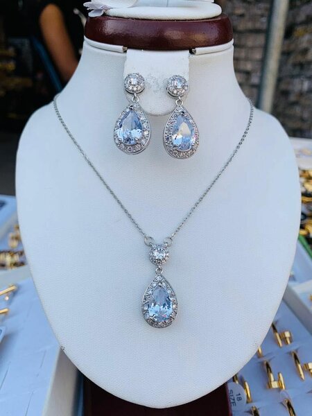 Silver and gold necklace